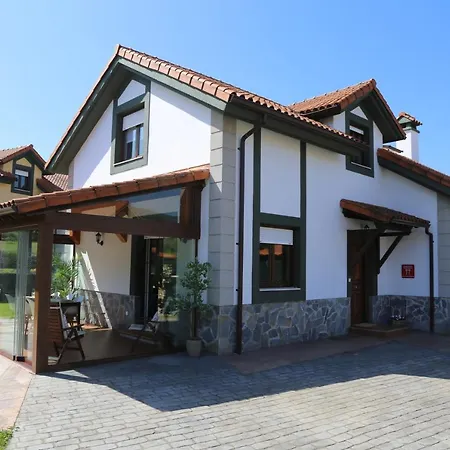 Holiday home Casa Entre Mar Y Monte Ribas (Cantabria)